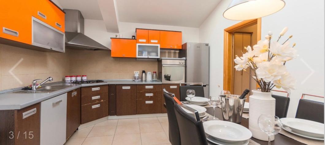 Villa Kuca Za Odmor à Sveti Filip i Jakov Extérieur photo